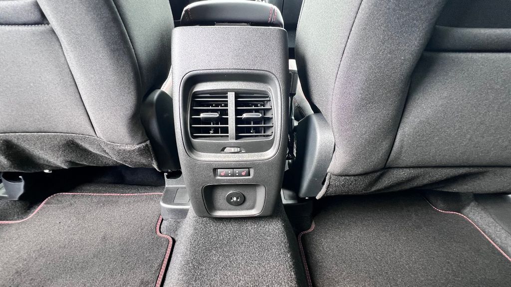 FORD Kuga 1.5 ST-Line 186 PS LED/4 x Sitzheizung -33%