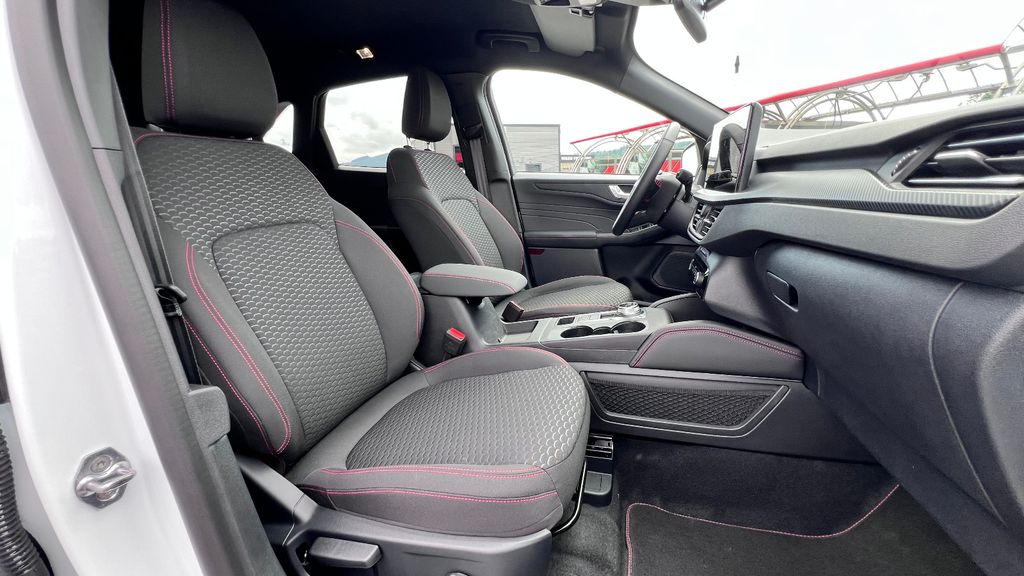 FORD Kuga 1.5 ST-Line 186 PS LED/4 x Sitzheizung -33%