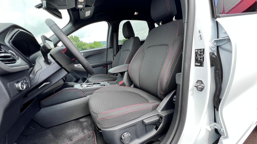 FORD Kuga 1.5 ST-Line 186 PS LED/4 x Sitzheizung -33%