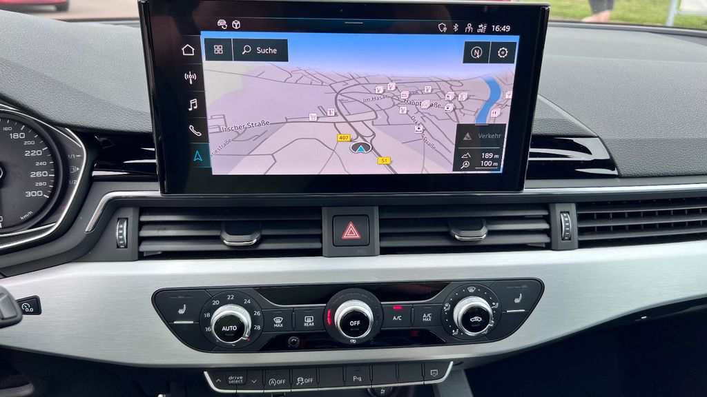 AUDI A4 Avant 40 TDI S line  **LED+KAMERA+ALCANTARA**