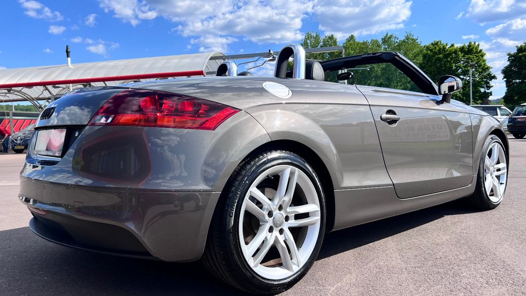 AUDI TT Coupe/Roadster 1.8 TFSI *BI-XENON+SITZHEIZUNG
