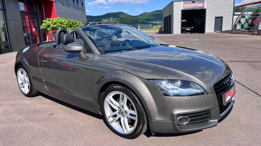 AUDI TT Coupe/Roadster 1.8 TFSI *BI-XENON+SITZHEIZUNG