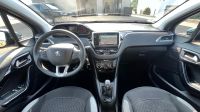 PEUGEOT 208 1.2l Style Klima+Navi+Park-Pilot