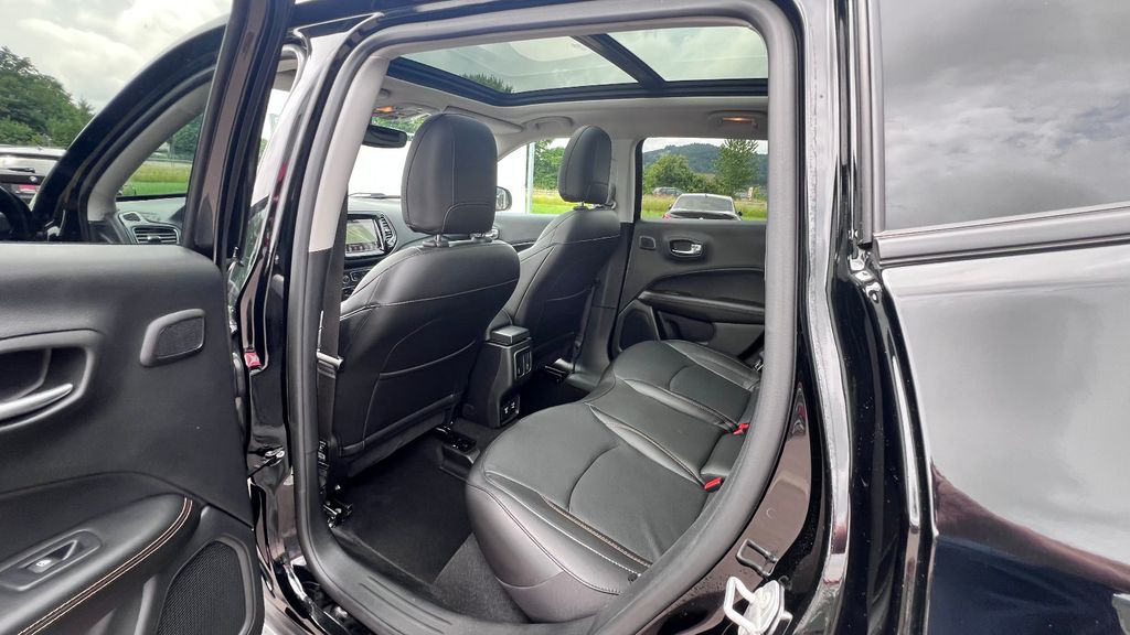 JEEP Compass 1.4 Limited 4WD LED+Kam.+Leder+ACC+Dach