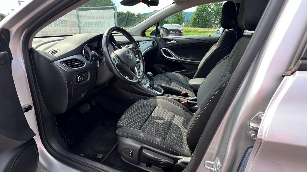 OPEL Astra 1.5D Sports Tourer Business Edition + LED