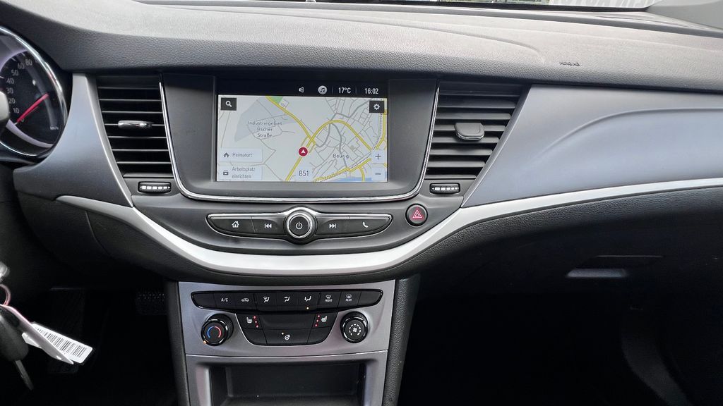 OPEL Astra 1.5D Sports Tourer Business Edition + LED
