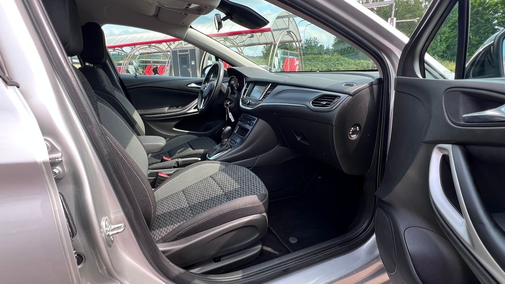 OPEL Astra 1.5D Sports Tourer Business Edition + LED