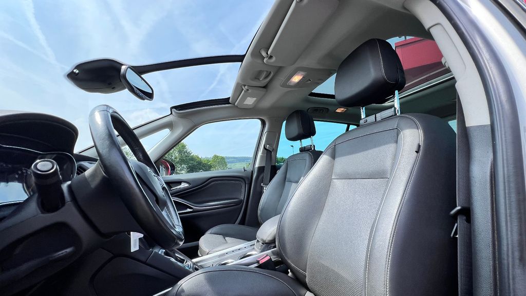 OPEL Zafira 1.6 Innovation 7-Sitze+AHK+Leder+TÜV NEU