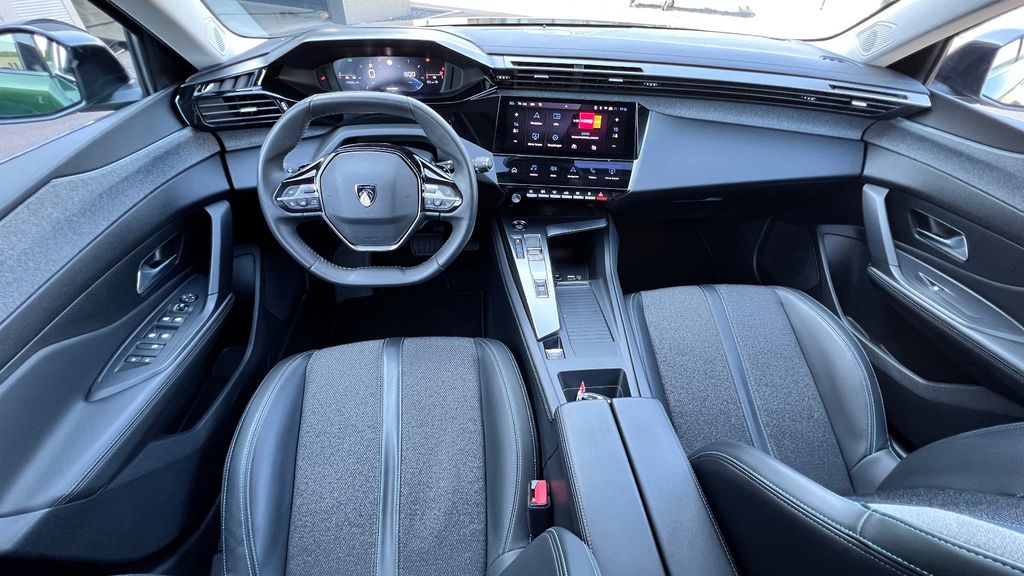 PEUGEOT 308 1.5 HDI Allure Pack **LED+360° Kamera+ACC**