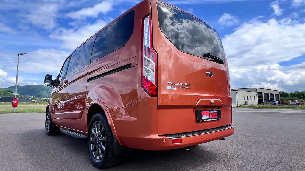 FORD Tourneo Custom 2.0 TDCI Titanium **VOLLAUSST.**