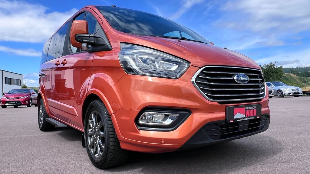 FORD Tourneo Custom 2.0 TDCI Titanium **VOLLAUSST.**