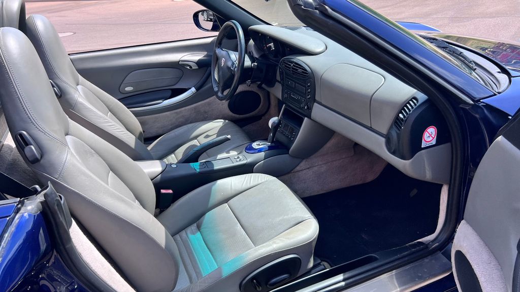 PORSCHE Boxster 2.7