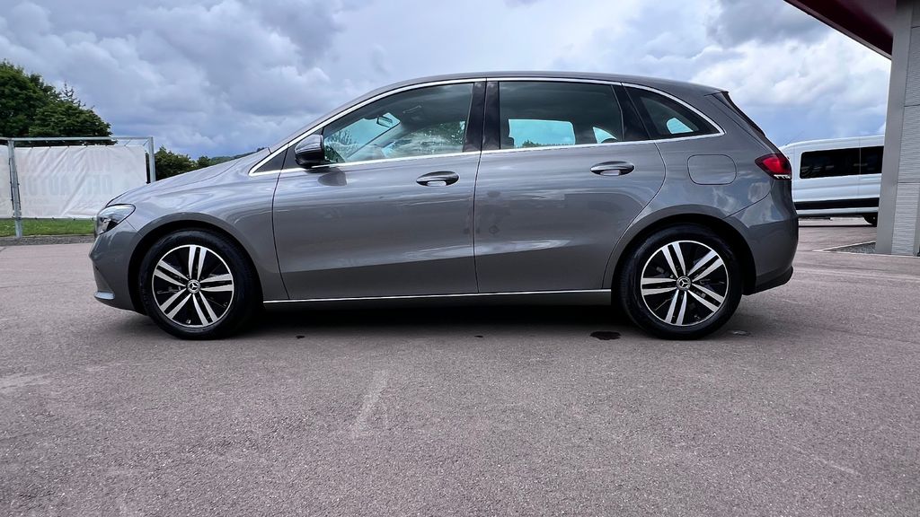 MERCEDES-BENZ B 200 Progressive **AHK schwenkbar + LED***
