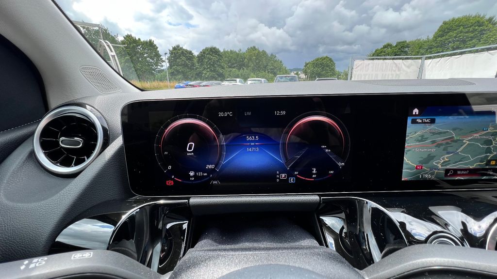MERCEDES-BENZ B 200 Progressive **AHK schwenkbar + LED***