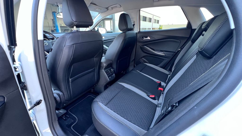 OPEL Grandland (X) 1.2 Innovation AHK+LED+4x Sitzheiz
