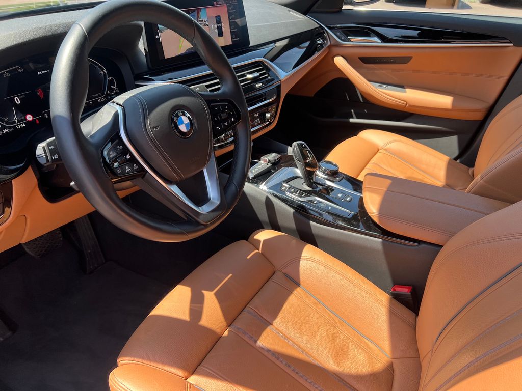 BMW 530 e xDrive    *** Vollausstattung***
