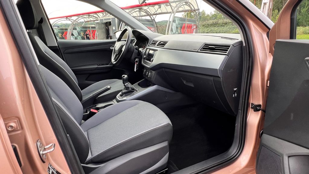 SEAT Arona 1.0 Style ***1. HAND + TÜV NEU***