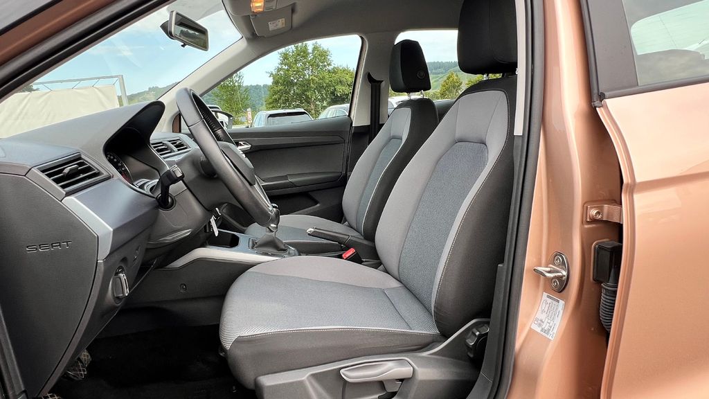 SEAT Arona 1.0 Style ***1. HAND + TÜV NEU***