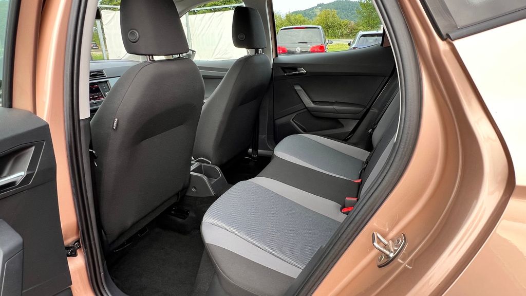 SEAT Arona 1.0 Style ***1. HAND + TÜV NEU***