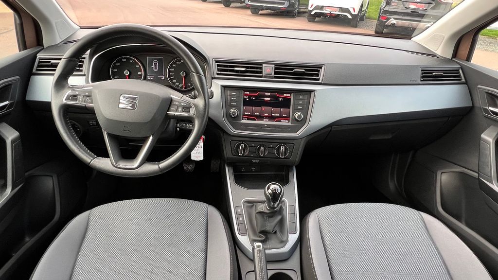 SEAT Arona 1.0 Style ***1. HAND + TÜV NEU***