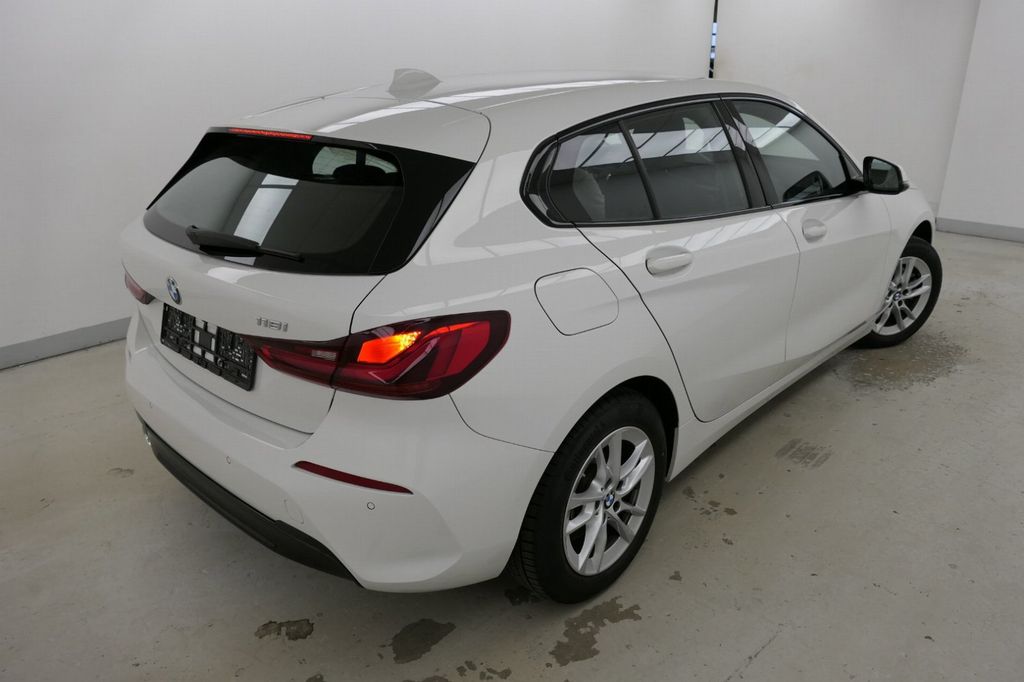 BMW 118 i Sport Line **Live-Cockpit+LED+Lenk. beh.**