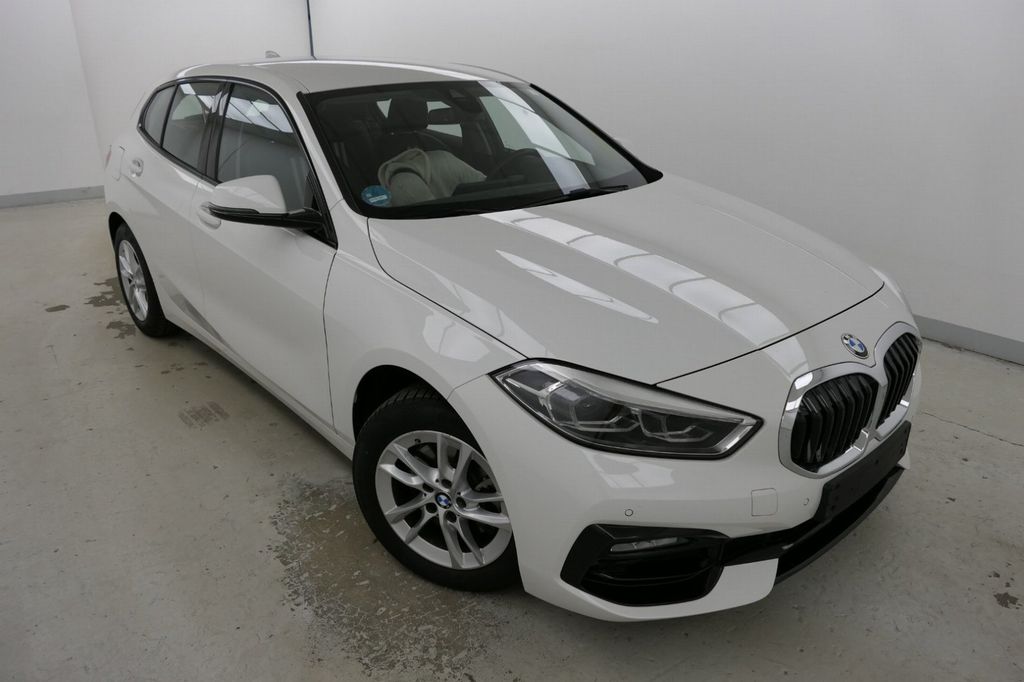 BMW 118 i Sport Line **Live-Cockpit+LED+Lenk. beh.**