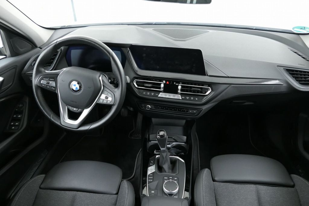 BMW 118 i Sport Line **Live-Cockpit+LED+Lenk. beh.**