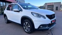 PEUGEOT 2008 1.2 Allure *Klimaautomatik+Panoramadach+PP*