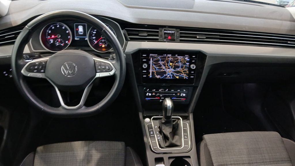 VW Passat Variant 2.0 TSI DSG Business *STANDHEIZ.*