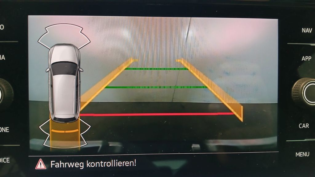 VW Passat Variant 2.0 TSI DSG Business *STANDHEIZ.*