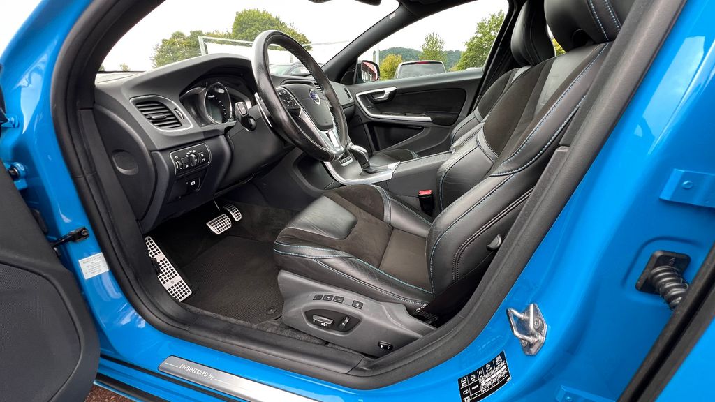 VOLVO V60 Kombi Polestar AWD Automatik  **CAYAN BLUE**