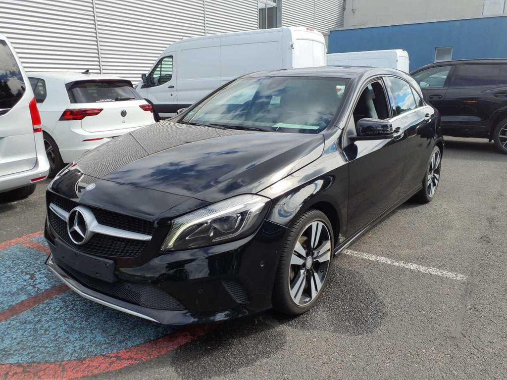 MERCEDES-BENZ A 160 Score ***LED+Sportsitze+Teilleder***