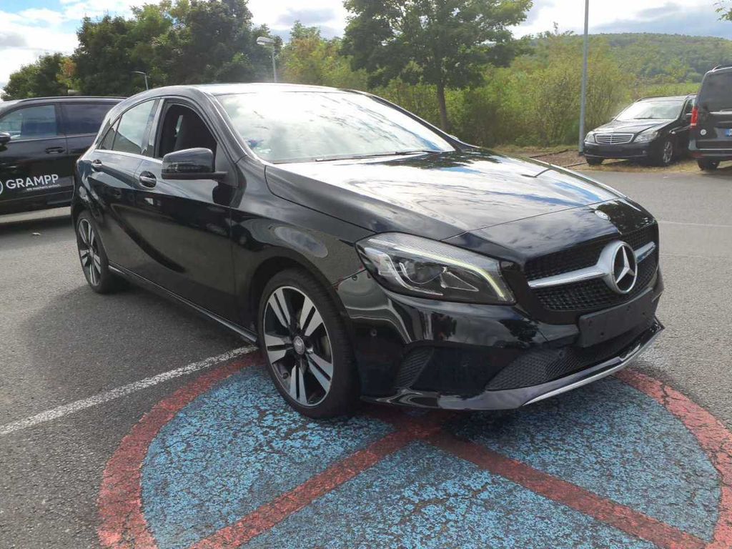 MERCEDES-BENZ A 160 Score ***LED+Sportsitze+Teilleder***
