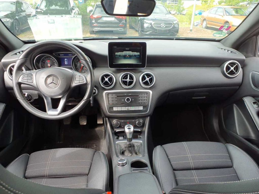 MERCEDES-BENZ A 160 Score ***LED+Sportsitze+Teilleder***