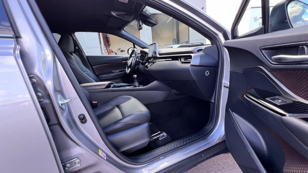 TOYOTA C-HR Style Selection *Leder+Kamera+ACC Tempomat*