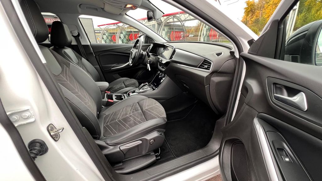 OPEL Grandland X 1.5 D Elegance Automatik *AHK+LED*