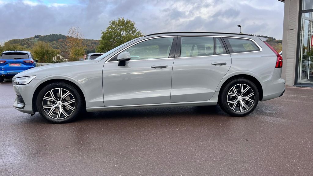 VOLVO V60 Kombi Core