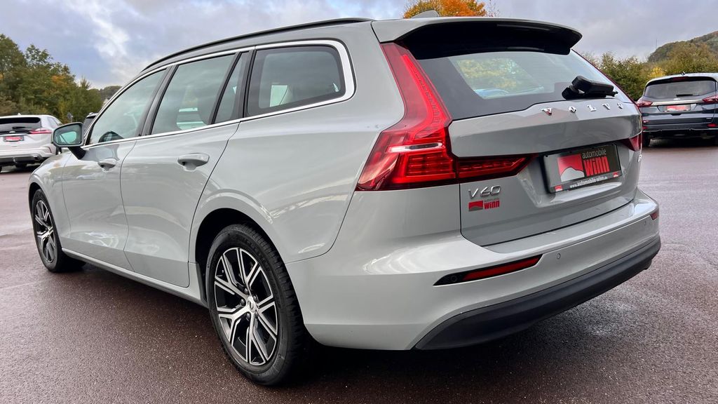 VOLVO V60 Kombi Core