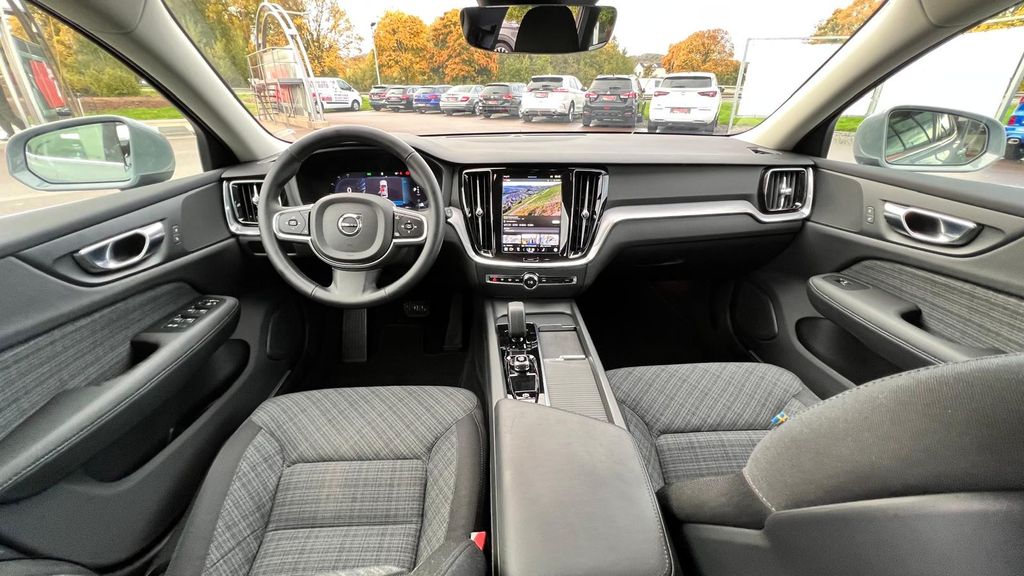 VOLVO V60 Kombi Core