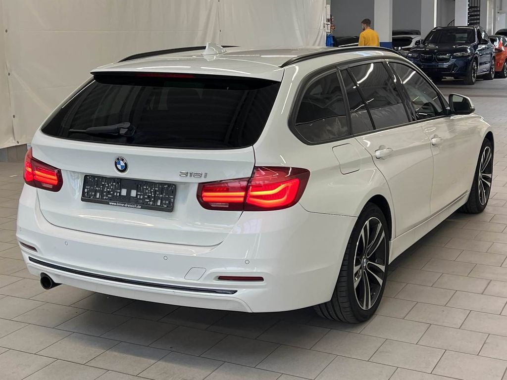 BMW 318i Touring Sport Line Shadow
