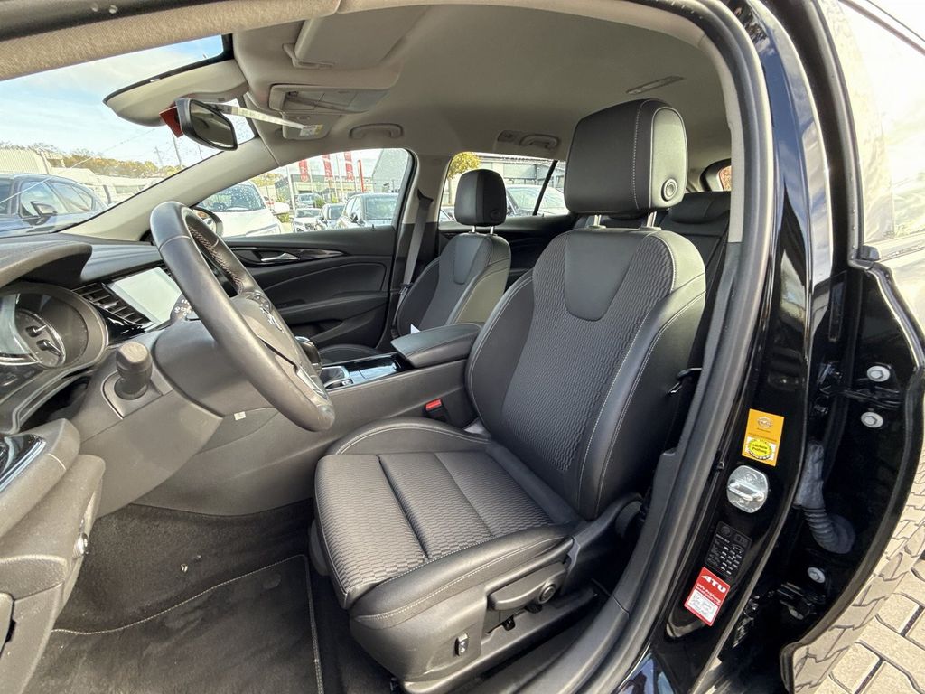 OPEL Insignia 1.6 CDTI Sports Tourer Innovation