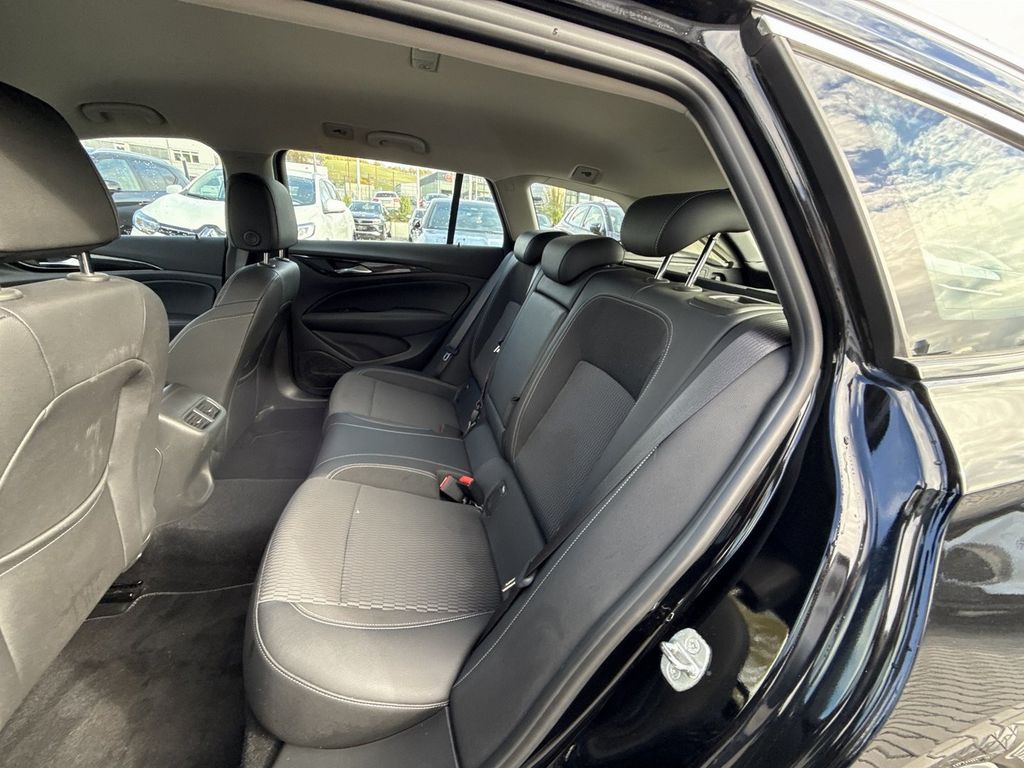 OPEL Insignia 1.6 CDTI Sports Tourer Innovation