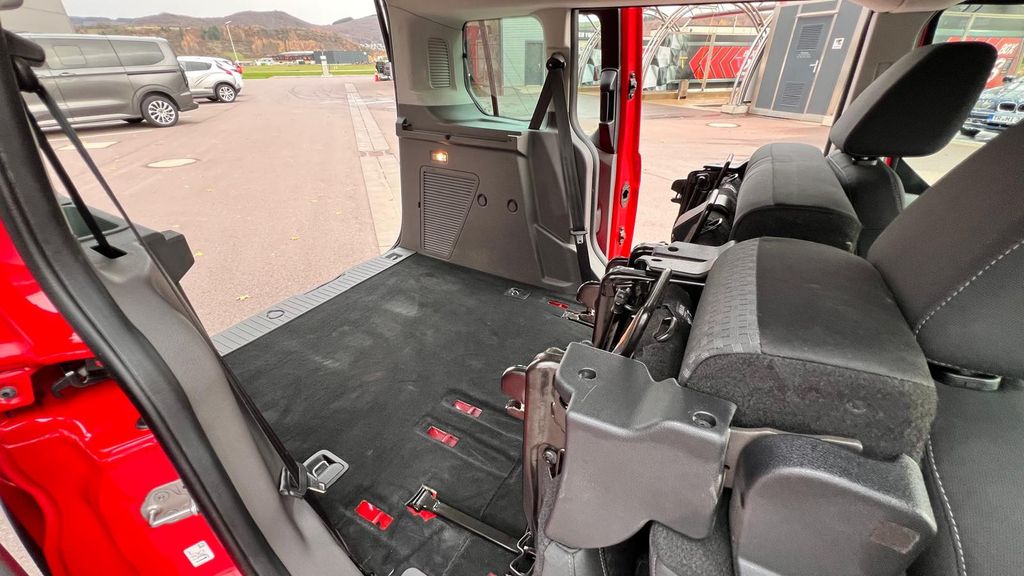 FORD Tourneo Connect 1,5 Trend Klima+Kamera+Navi+Temp