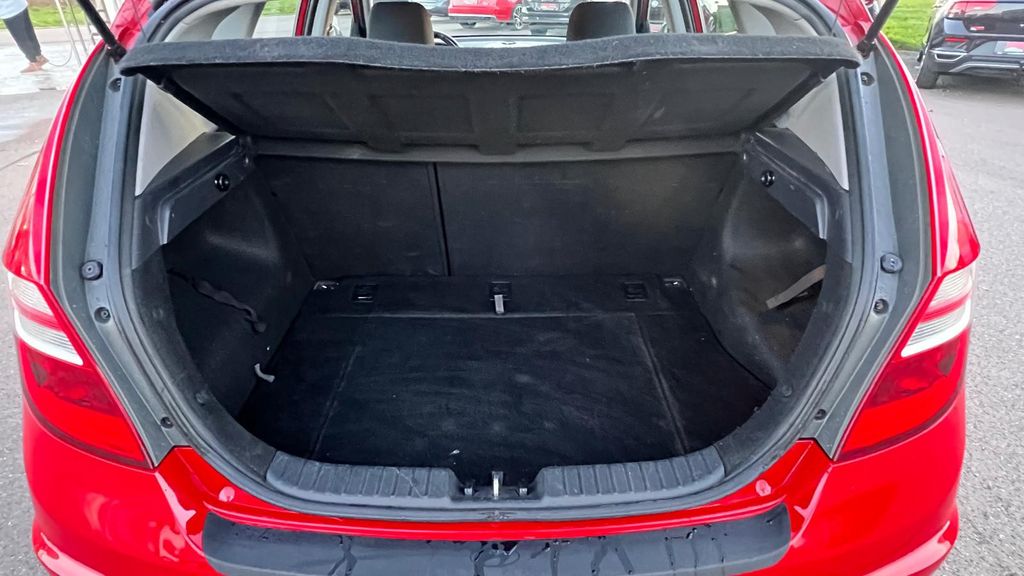 HYUNDAI i30 Edition+ ***gepflegter Zustand + TÜV NEU***