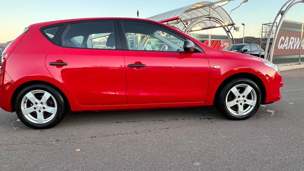 HYUNDAI i30 Edition+