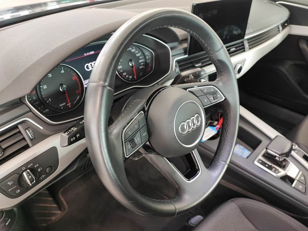 AUDI A4 Avant 30 TDI **AHK+NAVI+LED+Kamera+Sitzheiz**