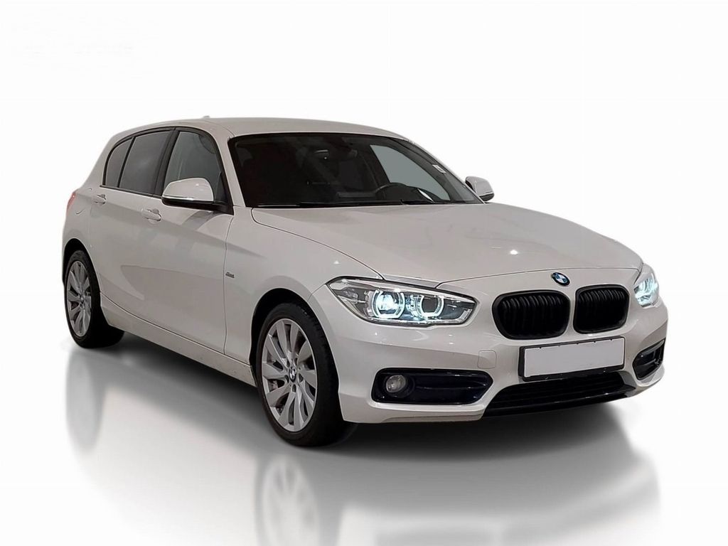 BMW 116 i Sport Line  *LED-Scheinwerfer+Sitzheizung*
