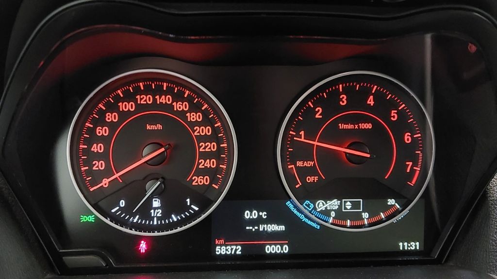 BMW 116 i Sport Line  *LED-Scheinwerfer+Sitzheizung*