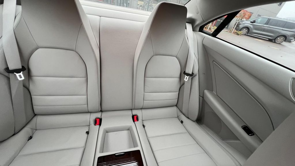 MERCEDES-BENZ E 350 CDI E Coupe ***2. HAND / TOP ZUSTAND***