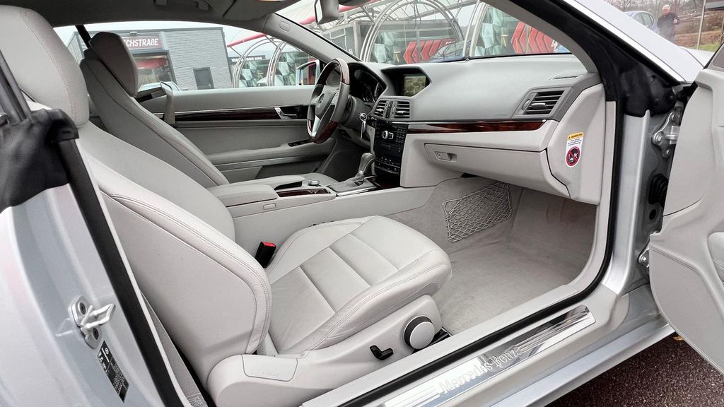 MERCEDES-BENZ E 350 CDI E Coupe ***2. HAND / TOP ZUSTAND***